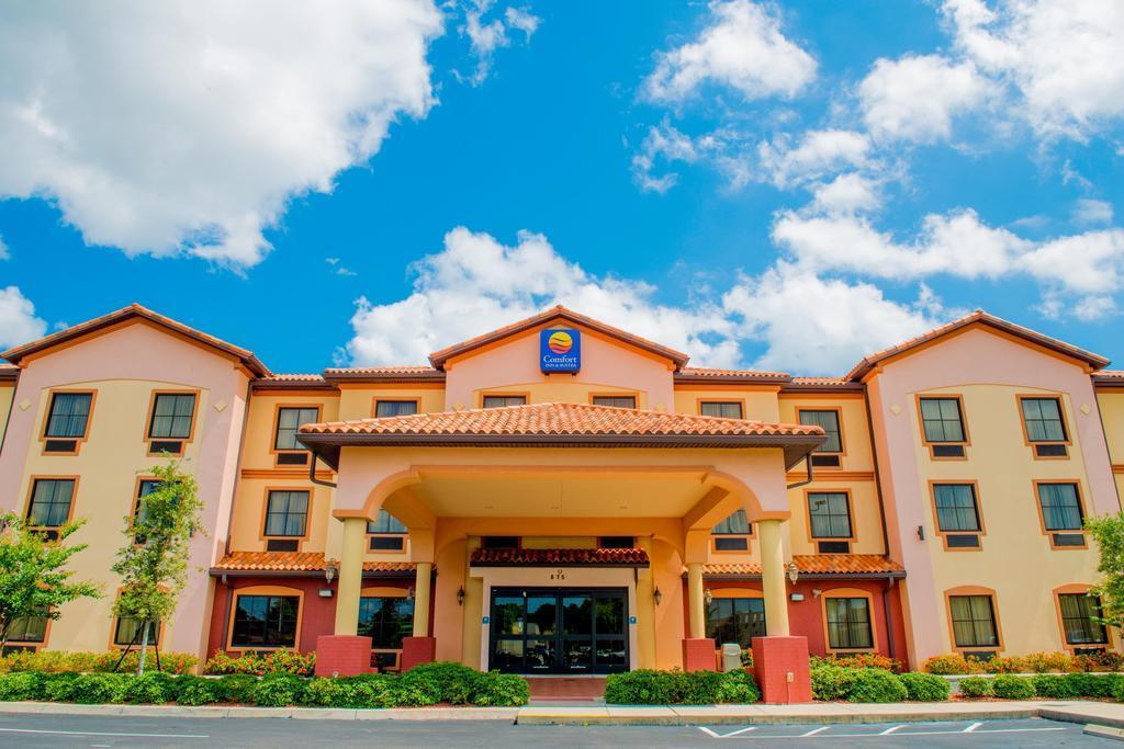 Comfort Inn & Suites Northeast - Gateway Sankt Petersburg Exterior foto